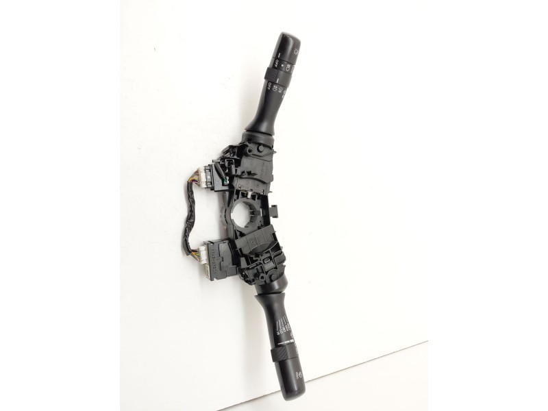 Recambio de mando multifuncion para lexus is ii (_e2_) 220d (ale20) referencia OEM IAM 17F100 17F111 