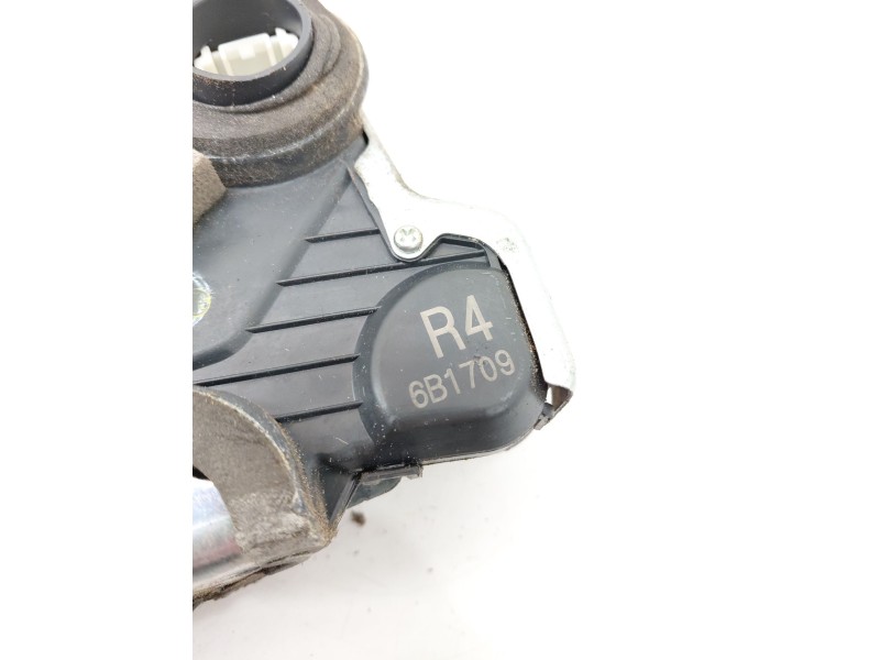 Recambio de cerradura puerta delantera derecha para lexus is ii (_e2_) 220d (ale20) referencia OEM IAM 6B1709  