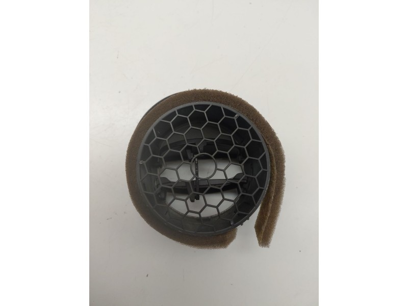 Recambio de rejilla aireadora para renault captur i (j5_, h5_) 1.5 dci 90 referencia OEM IAM 687606926R  
							