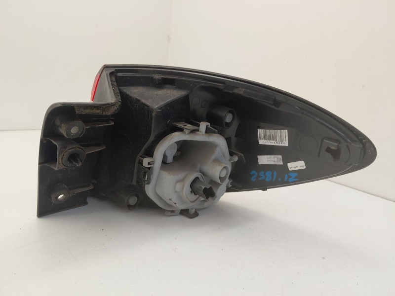 Recambio de piloto trasero izquierdo para renault captur i (j5_, h5_) 1.5 dci 90 referencia OEM IAM 265558548R  