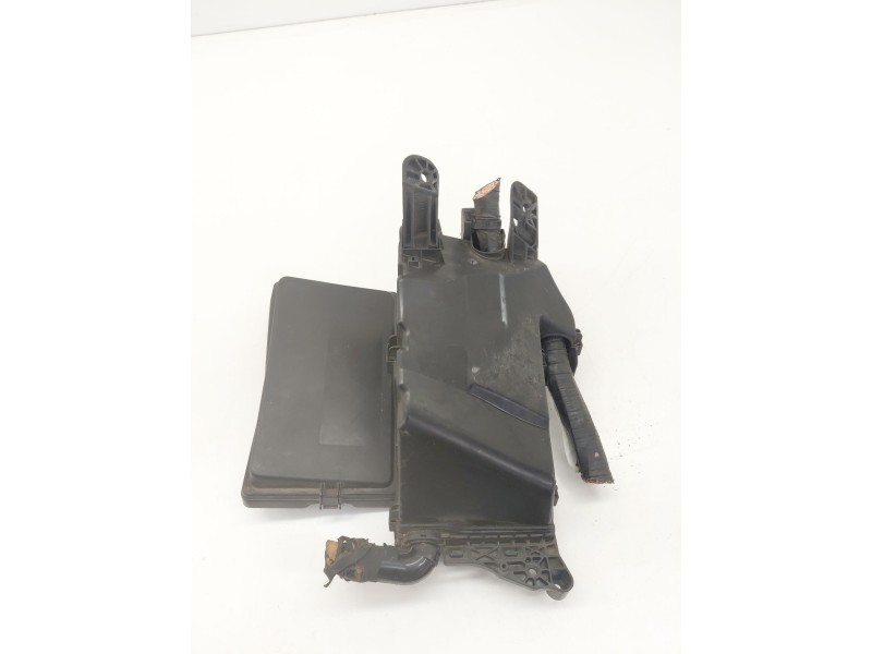 Recambio de caja reles / fusibles para lexus is ii (_e2_) 220d (ale20) referencia OEM IAM 8921153020  