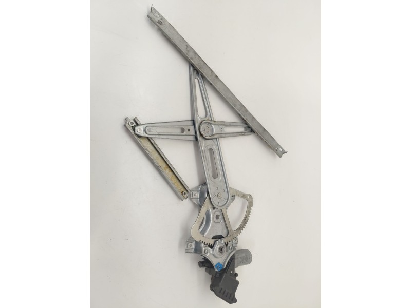 Recambio de elevalunas delantero derecho para toyota auris (_e18_) 2.0 d-4d (ade186_) referencia OEM IAM 8570102010  
							