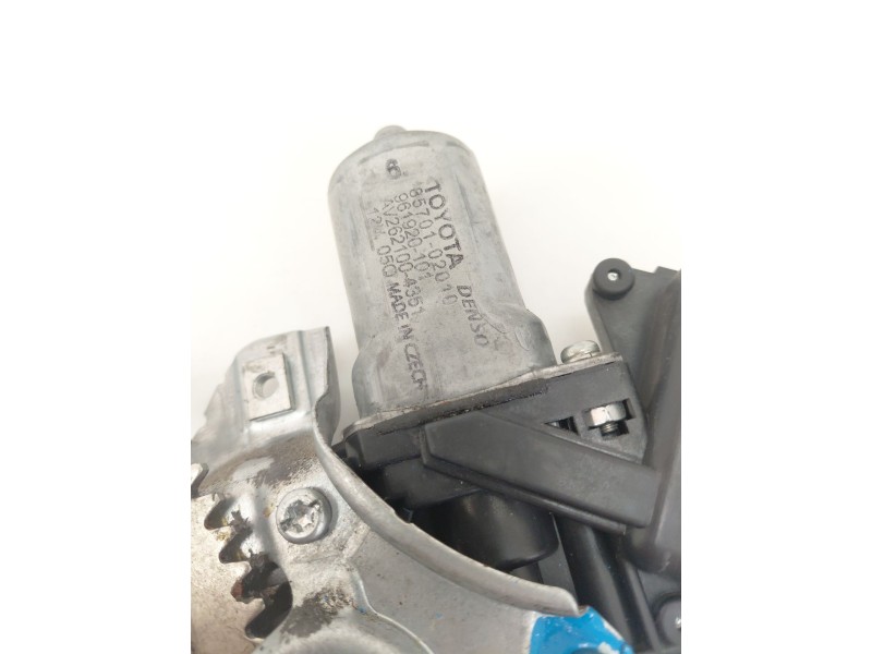 Recambio de elevalunas delantero derecho para toyota auris (_e18_) 2.0 d-4d (ade186_) referencia OEM IAM 8570102010  
							