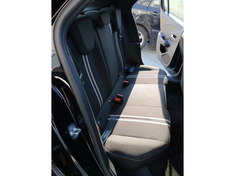 Recambio de asientos traseros para opel corsa f (p2jo) 1.2 (68) referencia OEM IAM   