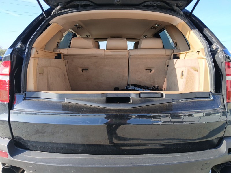 Recambio de porton trasero para bmw x5 (e70) 3.0 d referencia OEM IAM   