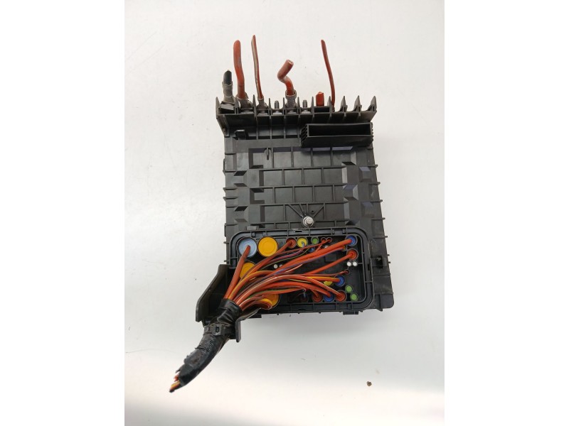 Recambio de caja reles / fusibles para seat altea xl (5p5, 5p8) 1.6 tdi referencia OEM IAM 8H110510  