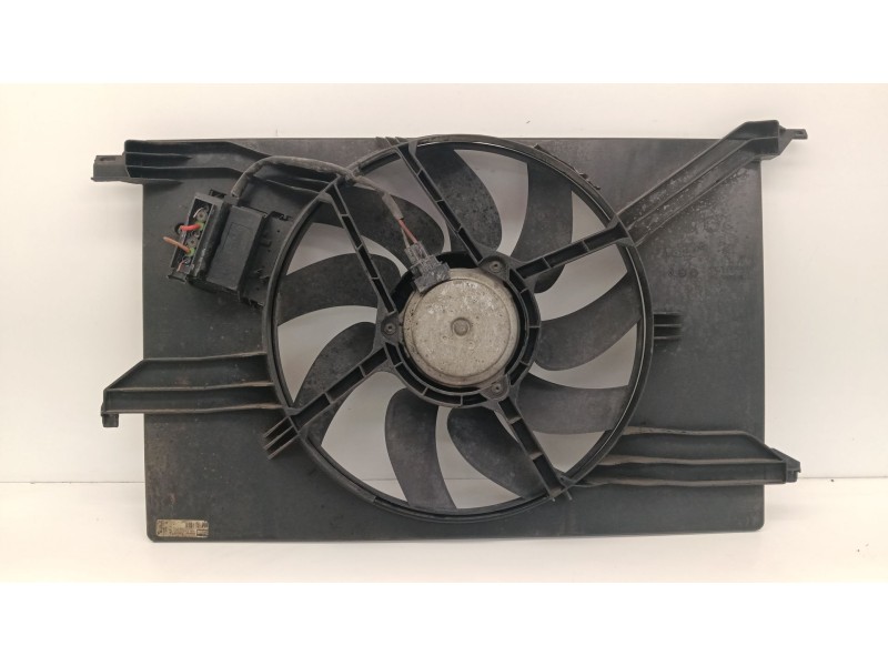 Recambio de electroventilador para opel vectra c (z02) 2.0 dti 16v (f69) referencia OEM IAM 09202805  
							