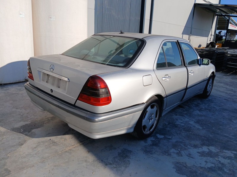 mercedes-benz clase c (w202) del año 1999
							