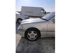 Recambio de aleta delantera izquierda para mercedes-benz clase c (w202) c 200 cdi (202.134) referencia OEM IAM   