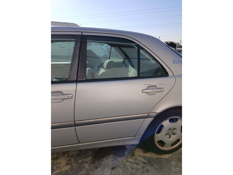 Recambio de puerta trasera izquierda para mercedes-benz clase c (w202) c 200 cdi (202.134) referencia OEM IAM   