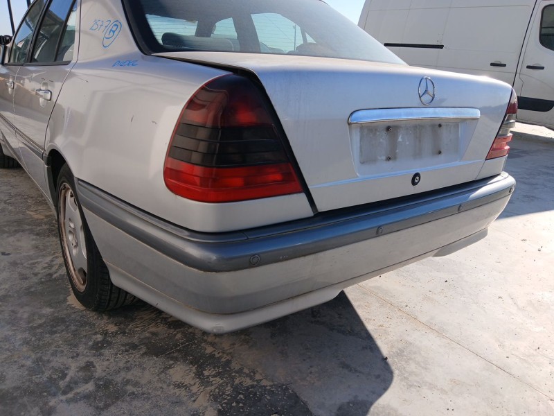 Recambio de paragolpes trasero para mercedes-benz clase c (w202) c 200 cdi (202.134) referencia OEM IAM   