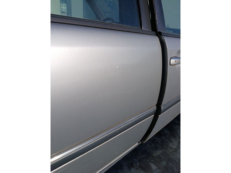Recambio de puerta trasera derecha para mercedes-benz clase c (w202) c 200 cdi (202.134) referencia OEM IAM   
							