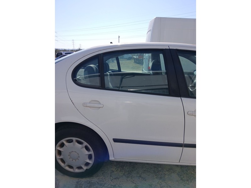 Recambio de puerta trasera derecha para seat toledo ii (1m2) 1.9 tdi referencia OEM IAM   