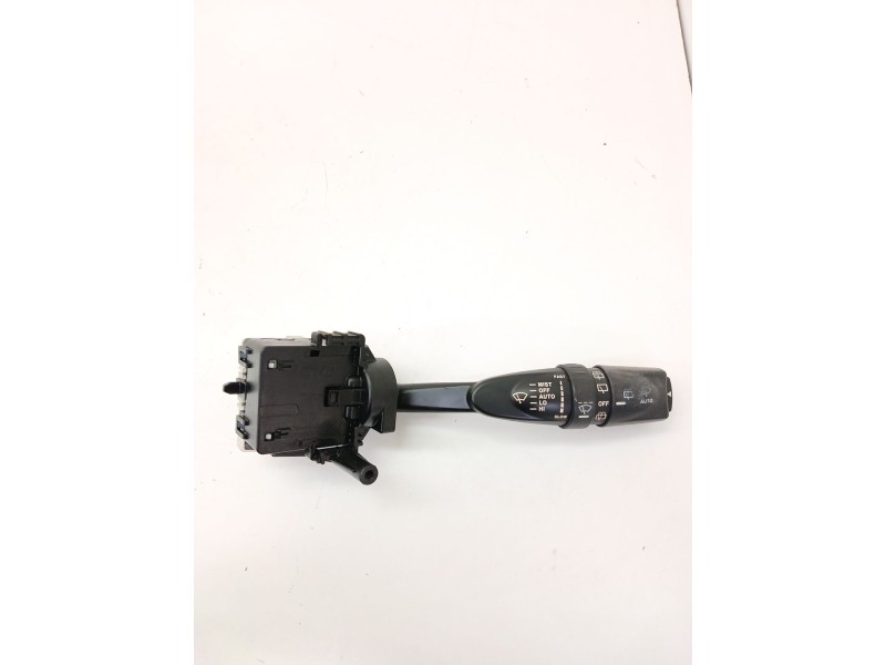 Recambio de mando limpia para ssangyong korando (ck) 2.0 e-xdi referencia OEM IAM 2020088911  