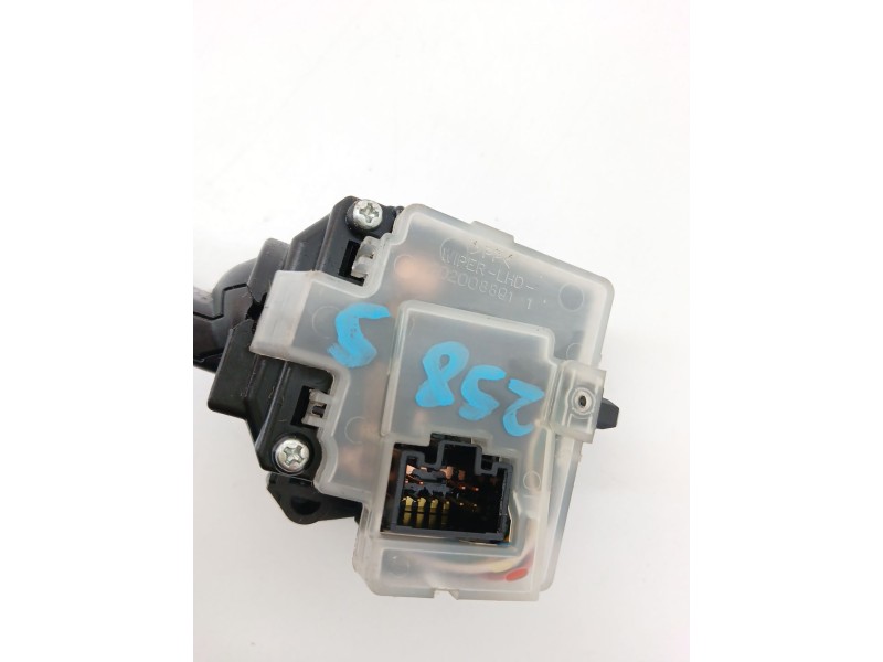 Recambio de mando limpia para ssangyong korando (ck) 2.0 e-xdi referencia OEM IAM 2020088911  
							