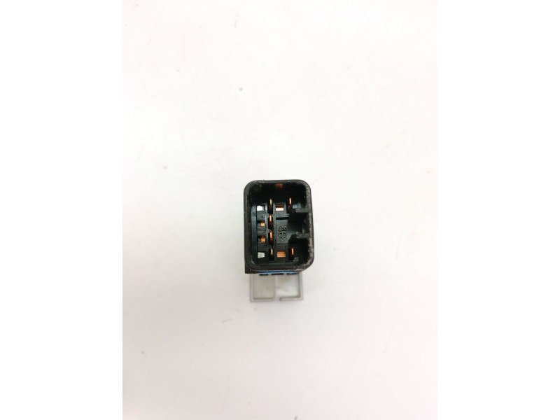 Recambio de interruptor para ssangyong korando (ck) 2.0 e-xdi referencia OEM IAM 202008020  
							