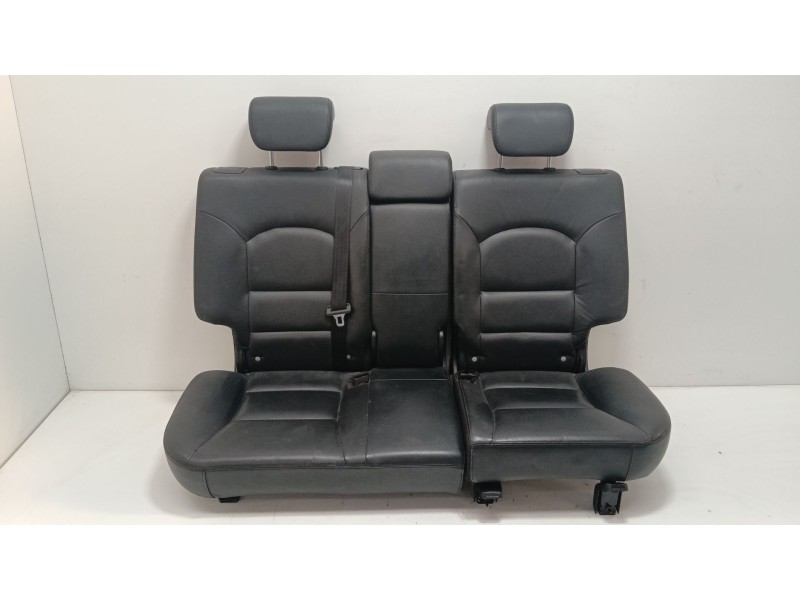 Recambio de asientos traseros para ssangyong korando (ck) 2.0 e-xdi referencia OEM IAM   