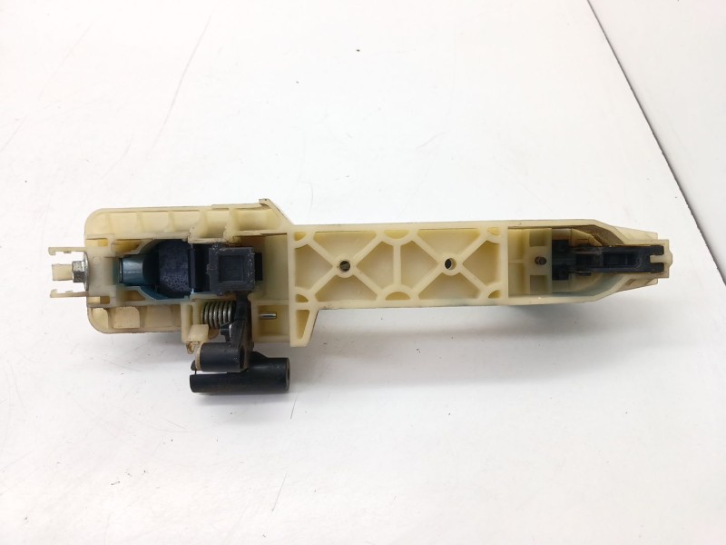 Recambio de maneta exterior delantera derecha para ssangyong korando (ck) 2.0 e-xdi referencia OEM IAM   
							