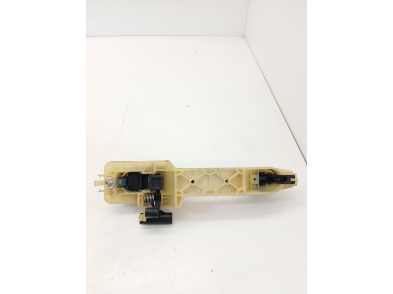 Recambio de maneta exterior trasera derecha para ssangyong korando (ck) 2.0 e-xdi referencia OEM IAM   