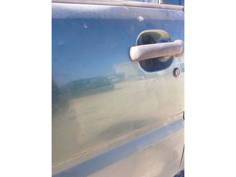 Recambio de puerta delantera izquierda para nissan terrano ii (r20) 2.7 tdi 4wd referencia OEM IAM   
							