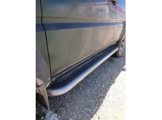 Recambio de estribo para nissan terrano ii (r20) 2.7 tdi 4wd referencia OEM IAM   