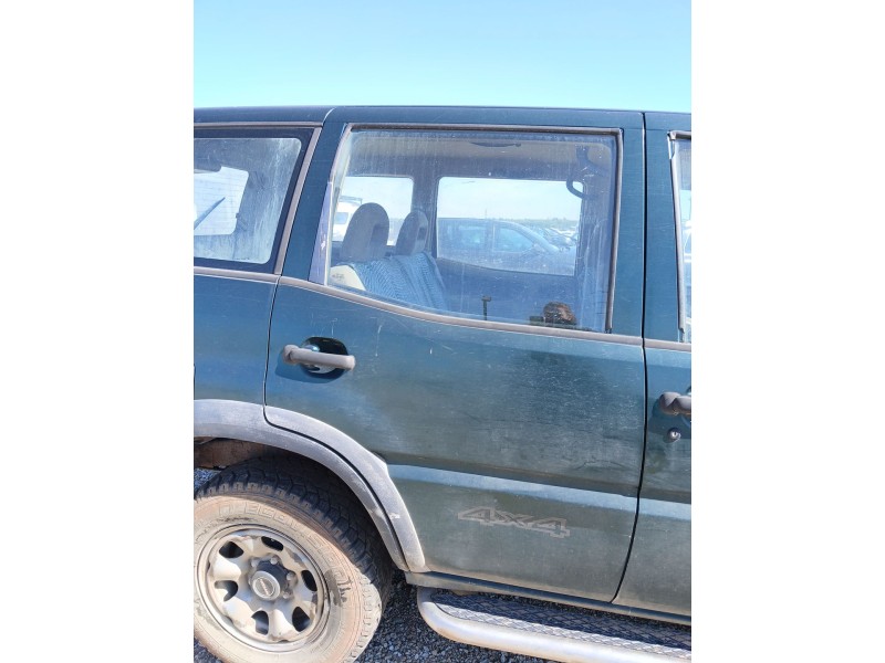 Recambio de puerta trasera derecha para nissan terrano ii (r20) 2.7 tdi 4wd referencia OEM IAM   