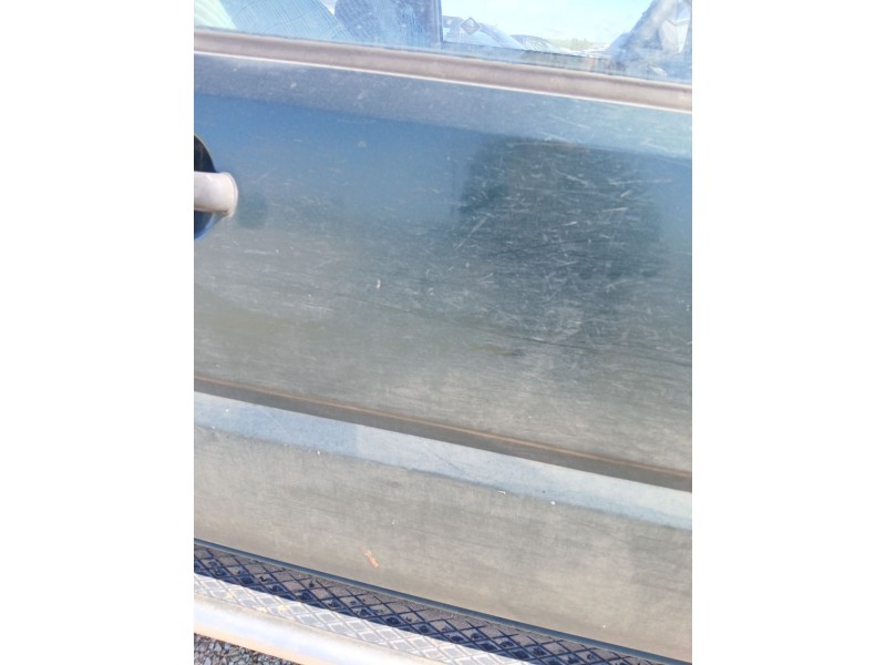 Recambio de puerta delantera derecha para nissan terrano ii (r20) 2.7 tdi 4wd referencia OEM IAM   