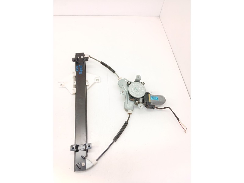 Recambio de elevalunas trasero derecho para ssangyong korando (ck) 2.0 e-xdi referencia OEM IAM 98840CZ010  