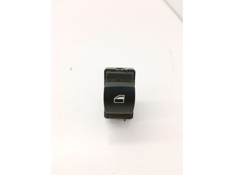 Recambio de mando elevalunas trasero derecho para bmw x5 (e70) 3.0 d referencia OEM IAM 15979800  