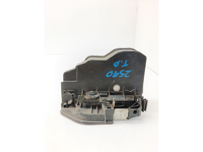 Recambio de cerradura puerta trasera derecha para bmw x5 (e70) 3.0 d referencia OEM IAM 7167076  