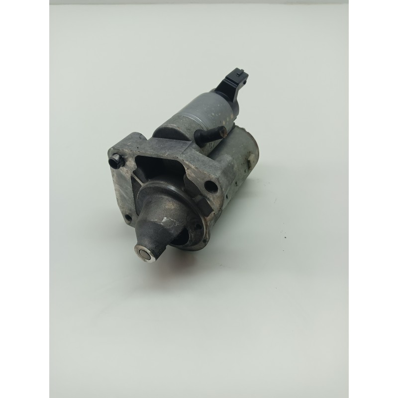 Recambio de motor arranque para peugeot 208 1.2 12v vti referencia OEM IAM 967153088002  