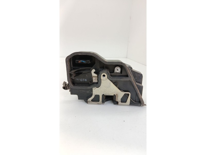 Recambio de cerradura puerta delantera derecha para bmw x5 (e70) 3.0 d referencia OEM IAM 7167074  
							