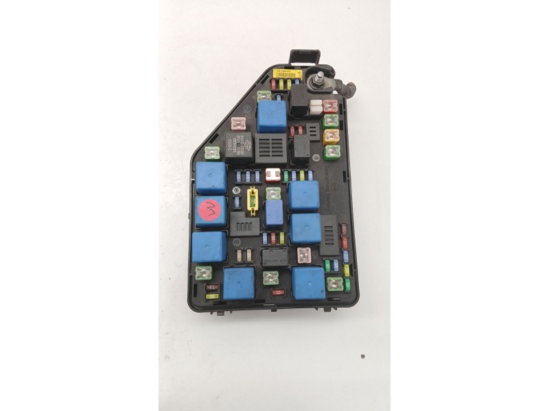Recambio de caja reles / fusibles para ssangyong korando (ck) 2.0 e-xdi referencia OEM IAM 8297034020  
