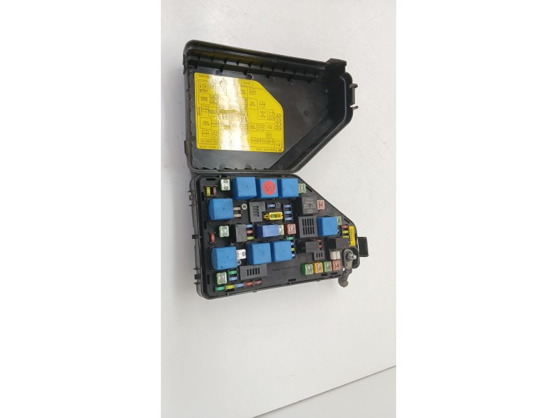 Recambio de caja reles / fusibles para ssangyong korando (ck) 2.0 e-xdi referencia OEM IAM 8297034020  
