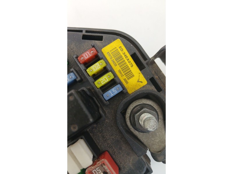 Recambio de caja reles / fusibles para ssangyong korando (ck) 2.0 e-xdi referencia OEM IAM 8297034020  
							