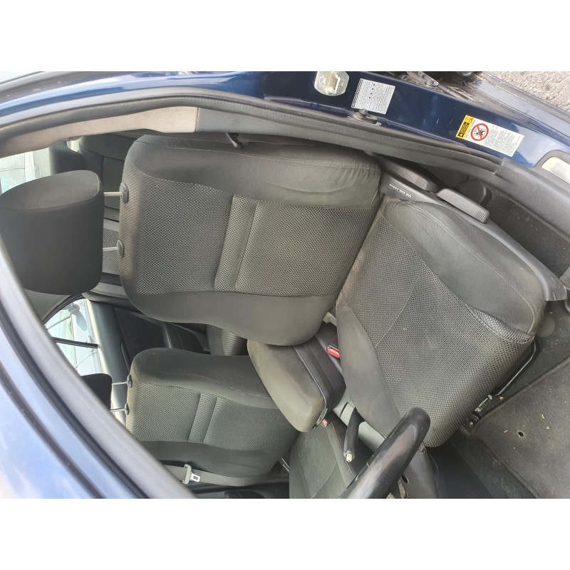 Recambio de asiento delantero izquierdo para toyota avensis berlina (t25) 2.2 d-4d cat referencia OEM IAM   