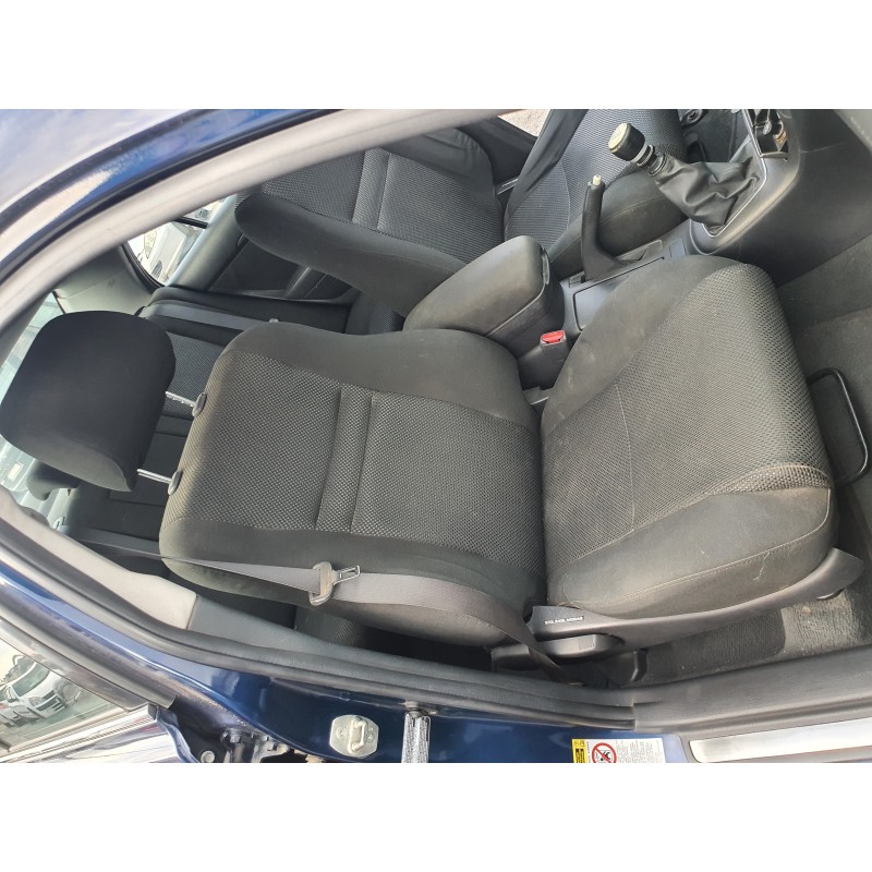 Recambio de asiento delantero derecho para toyota avensis berlina (t25) 2.2 d-4d cat referencia OEM IAM   