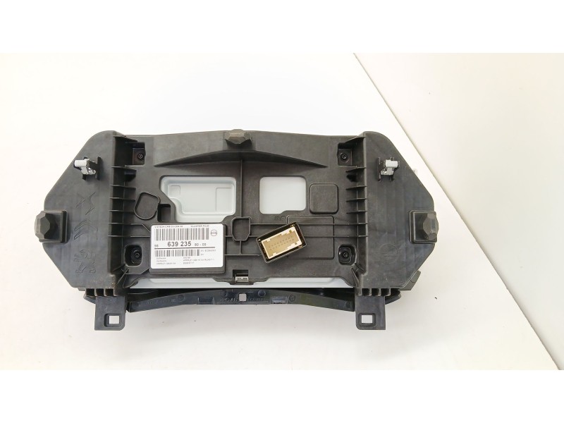 Recambio de cuadro instrumentos para opel corsa f (p2jo) 1.2 (68) referencia OEM IAM 9863923580  
							
