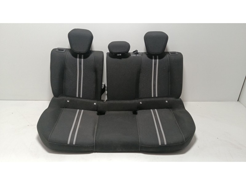 Recambio de asientos traseros para opel corsa f (p2jo) 1.2 (68) referencia OEM IAM   