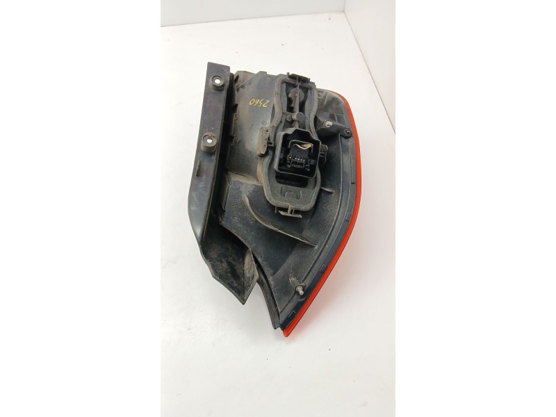 Recambio de piloto trasero derecho para renault scénic ii (jm0/1_) 1.5 dci (jm1f) referencia OEM IAM 8200474327  