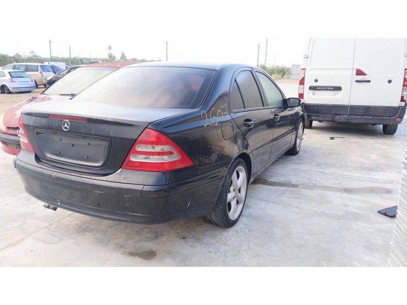 mercedes-benz clase c (w203) del año 2000