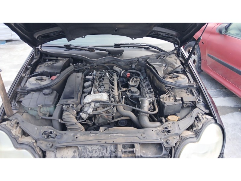 mercedes-benz clase c (w203) del año 2000