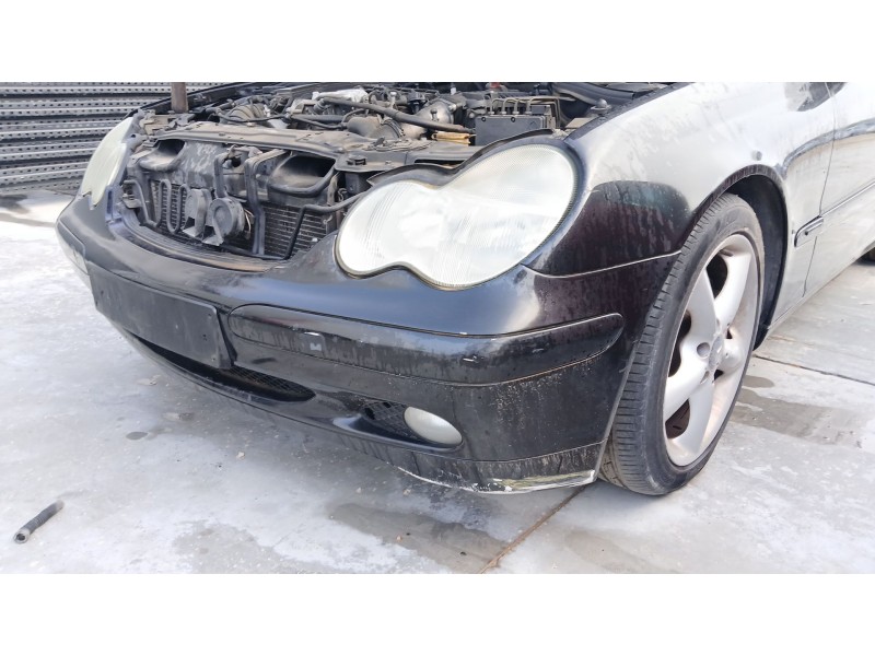Recambio de paragolpes delantero para mercedes-benz clase c (w203) c 220 cdi (203.006) referencia OEM IAM   
							