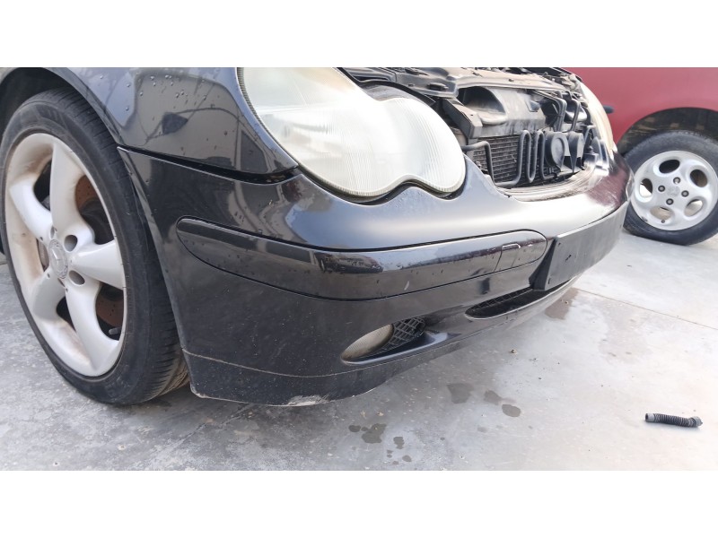 Recambio de paragolpes delantero para mercedes-benz clase c (w203) c 220 cdi (203.006) referencia OEM IAM   
