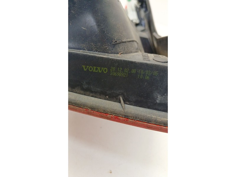 Recambio de piloto trasero derecho para volvo v50 (545) 1.8 referencia OEM IAM 30698921  
							