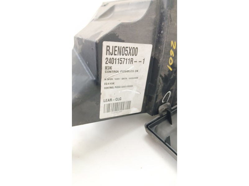 Recambio de caja reles / fusibles para renault laguna iii (bt0/1) 1.5 dci (bt00, bt0a, bt0t, bt1j) referencia OEM IAM 240115711R