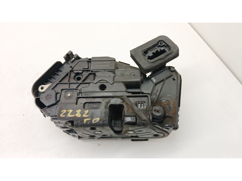 Recambio de cerradura puerta trasera derecha para skoda superb iii (3v3) 2.0 tdi referencia OEM IAM 5TA839016E  
							