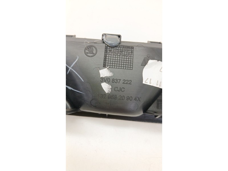 Recambio de maneta interior delantera derecha para skoda superb iii (3v3) 2.0 tdi referencia OEM IAM 3V0837222  
							