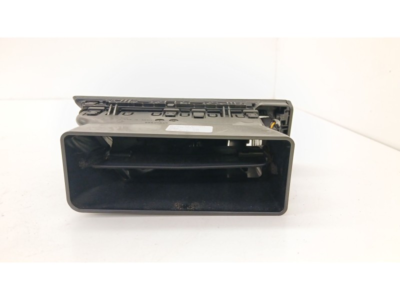 Recambio de rejilla aireadora para skoda superb iii (3v3) 2.0 tdi referencia OEM IAM 3V0819701E  