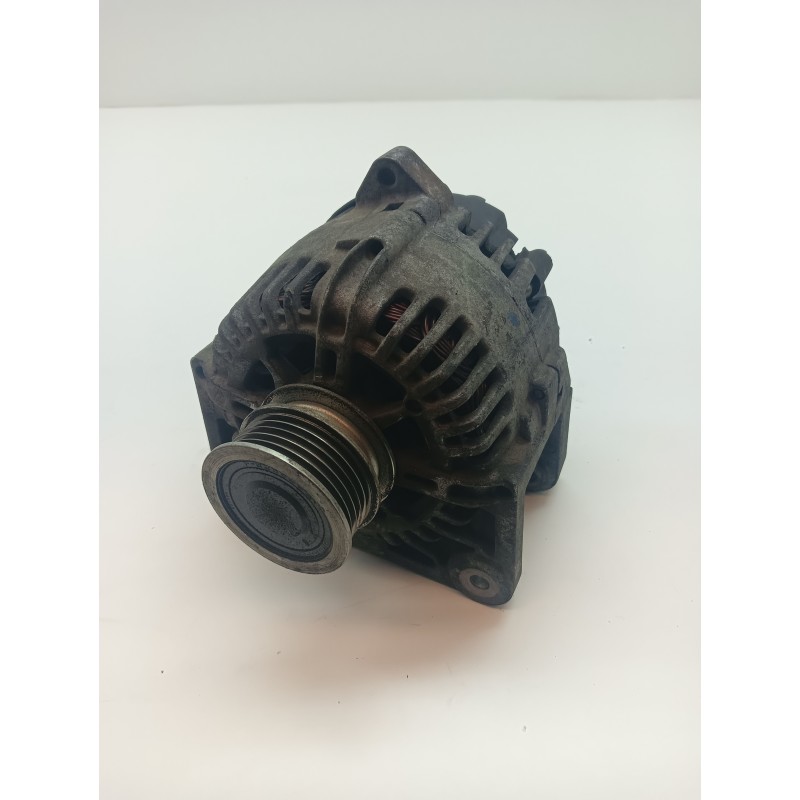 Recambio de alternador para renault scenic ii 1.5 dci diesel referencia OEM IAM 8200100907  